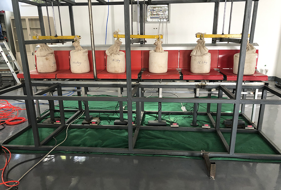  地鐵座椅：落下沖擊試驗